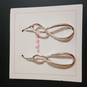 NWT Stella & Dot Odette earrings.